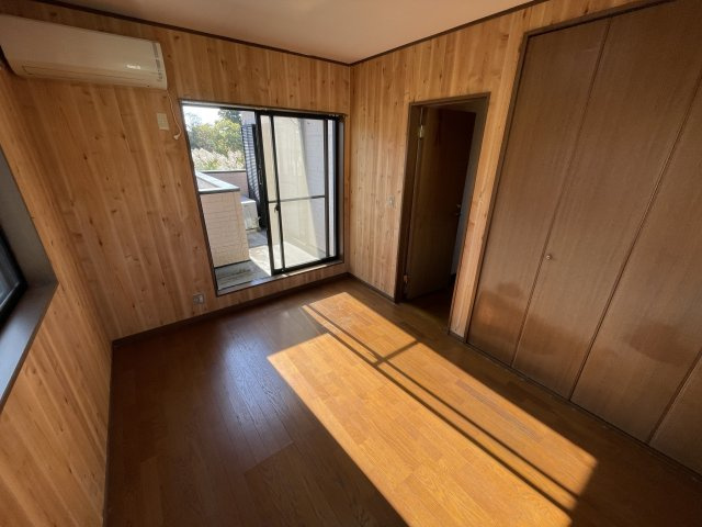 上谷新田戸建の洋室