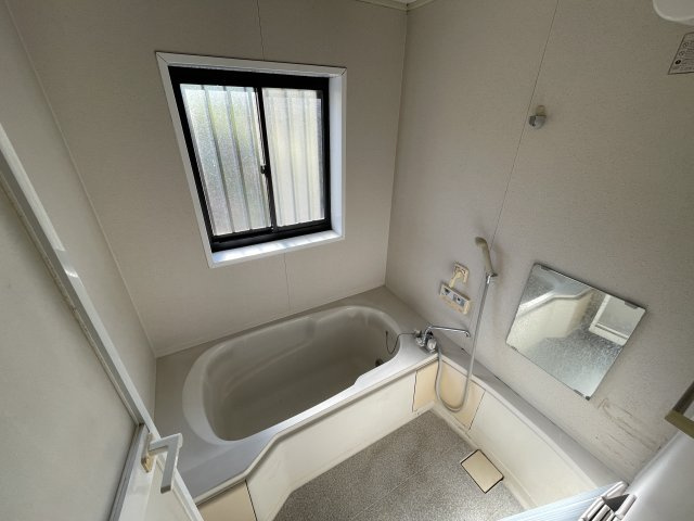 上谷新田戸建の浴室