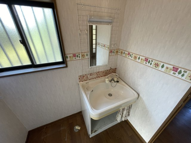 上谷新田戸建の独立洗面台