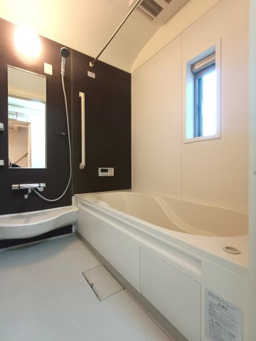 北葛飾郡松伏町　大字松伏　中古戸建の浴室|浴室換気乾燥機は湿度が高いお風呂でも換気と乾燥が出来るのでカビの抑制に効果的です