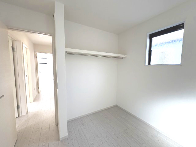 【収納】 | 福岡市中央区小笹4丁目1期　1号棟（全2棟）【仲介手数料無料・0円】 | 現地写真。