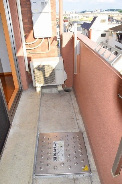 ヴェルデ鳴海のバルコニー|開放的で明るい空間を演出してくれるバルコニーです