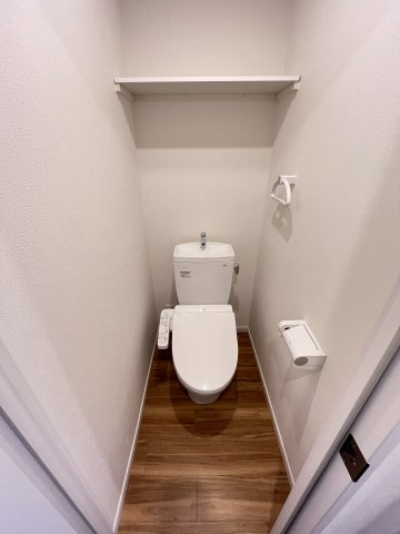 大阪市城東区野江４丁目の賃貸マンションのトイレ