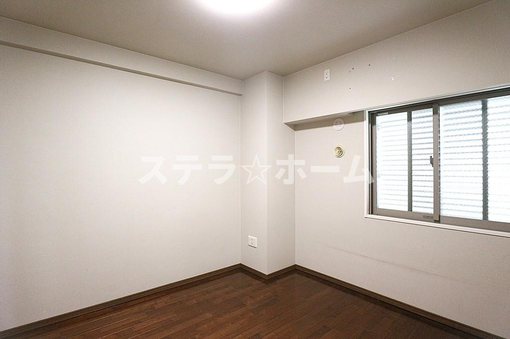 メゾンドール瓢箪山の洋室|コンパクトで使いやすい洋室です