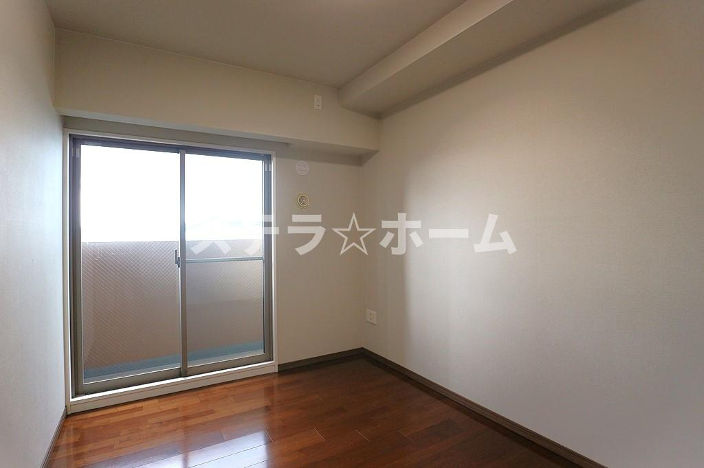 メゾンドール瓢箪山の洋室|広々とした洋室です