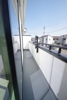 【バルコニー】 | 【仲介手数料無料！！】府中市日新町5丁目　新築戸建て（全3棟）1号棟　5290万円