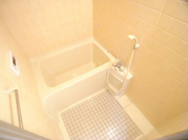 さいたま市浦和区常盤７丁目のアパートの浴室