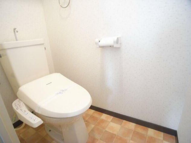 さいたま市浦和区常盤７丁目のアパートのトイレ