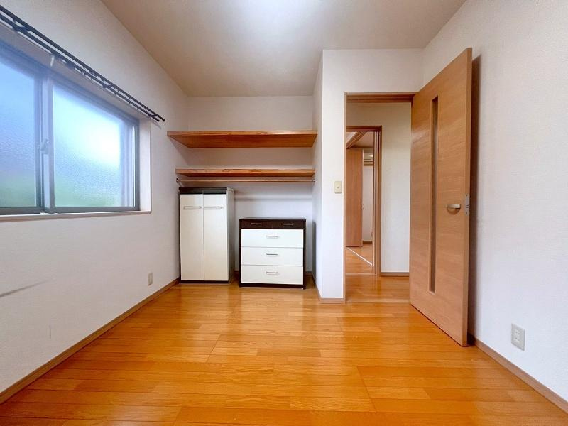 高知市六泉寺町　中古戸建ての洋室|２F：5.5洋室