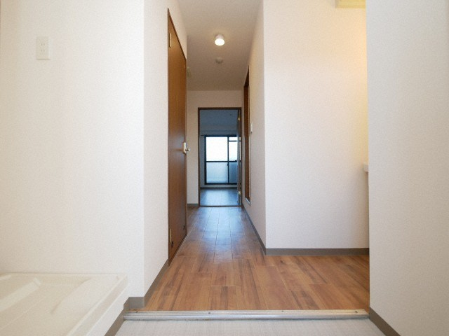 プレミアム新福島の玄関