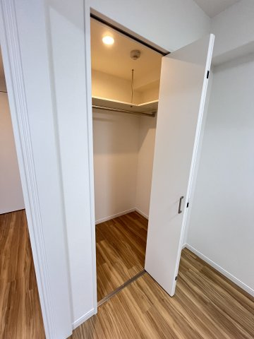 大阪市城東区野江４丁目の賃貸マンションの収納