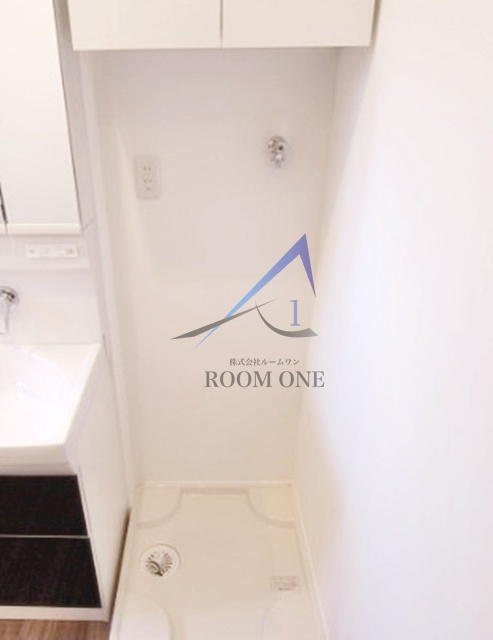 Cachette早稲田の杜の設備|洗濯機置き場です。