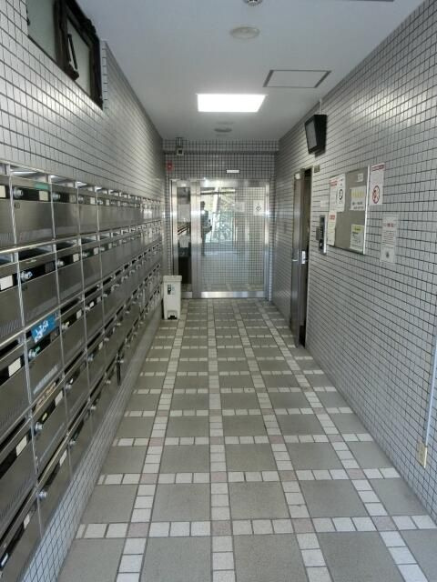 イーグル巣鴨のロビー