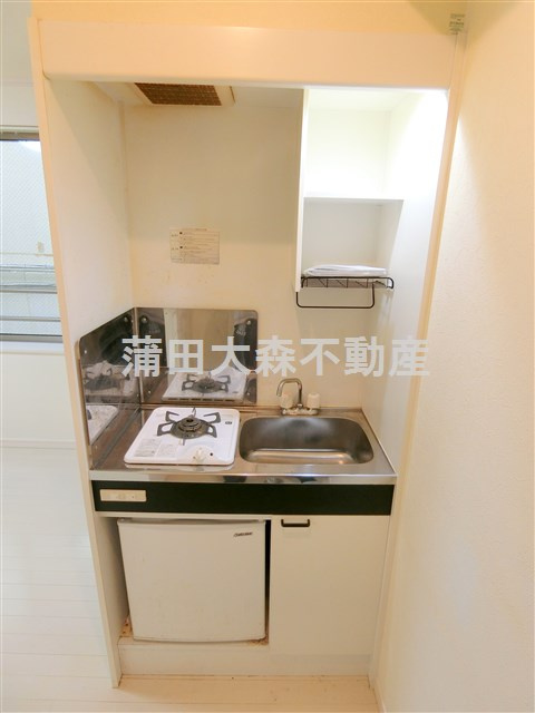 テラス久が原のキッチン|ガスキッチンミニ冷蔵庫付！