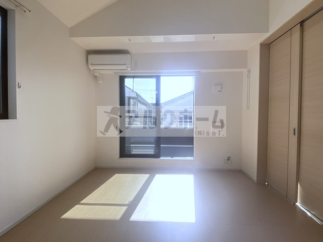 ブルースカイ3の居間・リビング