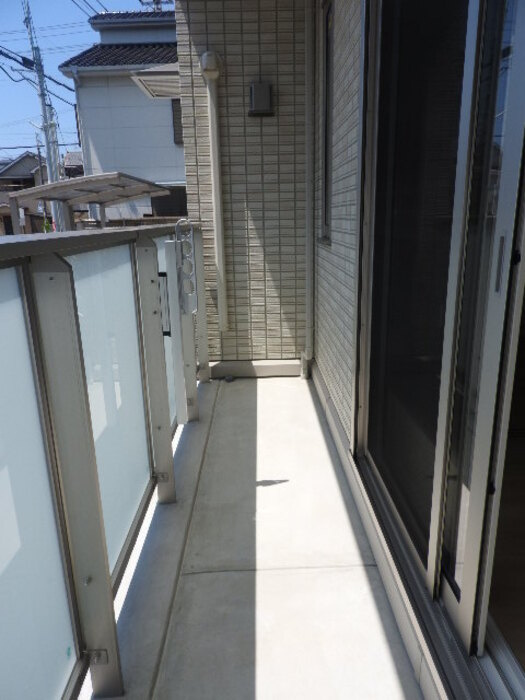 ニューナインのバルコニー|広々としたバルコニーです