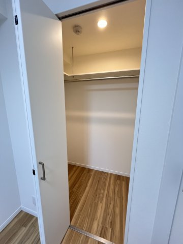 大阪市城東区野江４丁目の賃貸マンションの収納