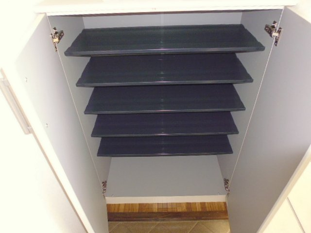 ファミール山岡の玄関|シューズボックス