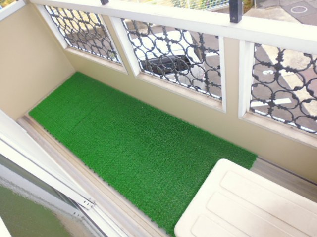 ファミール山岡のバルコニー