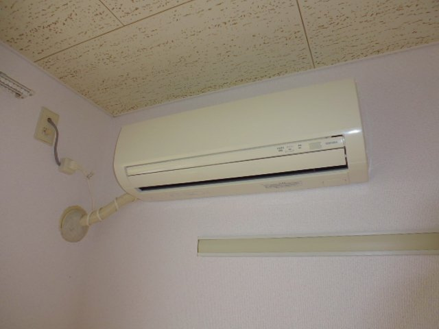 ファミール山岡の設備|エアコン