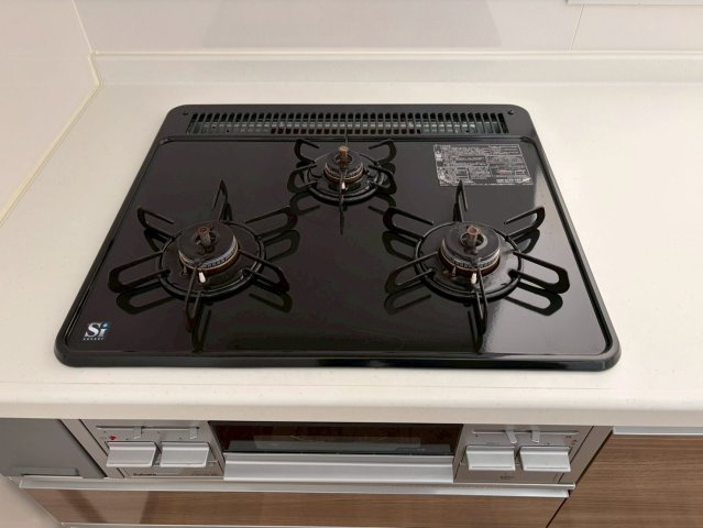 レインボー苗場の設備|ガラストップコンロでお掃除もラクラク♪