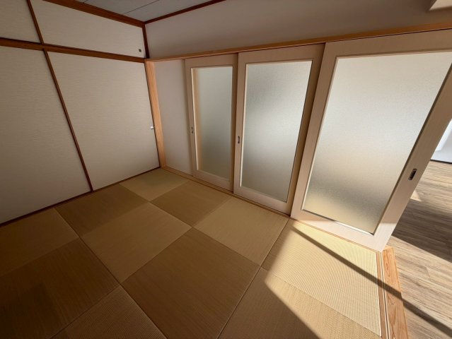 レインボー苗場の和室|使用用途に分けて間仕切りも可能です。