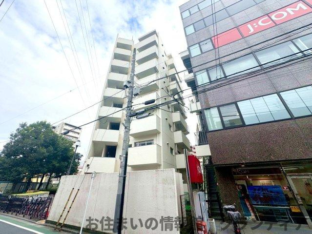 ストークマンション綾瀬の外観|ドキドキの新生活も、安心してスタート。ぴったりの住まいを見つけませんか？クランディアが一緒に住まい選びをサポートします‼　まずは、お気軽にお問合せください　＃クランディア