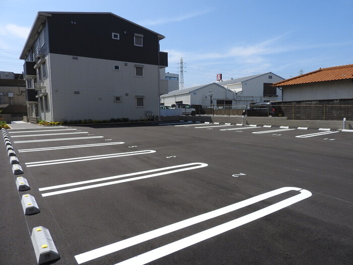 岸和田市八阪町１丁目のハイツの駐車場|駐車場です
