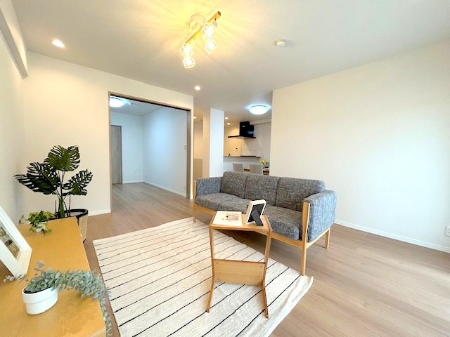 【居間・リビング】 | オークヒルズ香里四番館 | 何処にいて家族の声が届きます！！
大切なご家族とのお時間をお過ごしください！