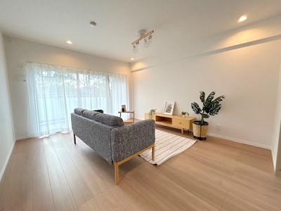 【居間・リビング】 | オークヒルズ香里四番館