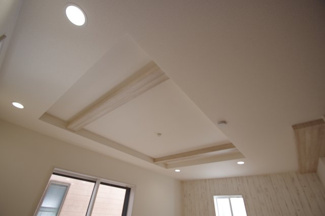 【その他】 | 【仲介手数料無料！！】府中市是政1丁目　新築戸建て（全2棟）2号棟　5390万円 | リビング折り上げ天井