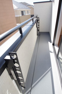 【バルコニー】 | 【仲介手数料無料！！】府中市是政1丁目　新築戸建て（全2棟）2号棟　5390万円