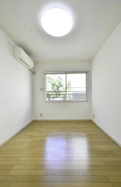 ライ―ル松原の居間・リビング