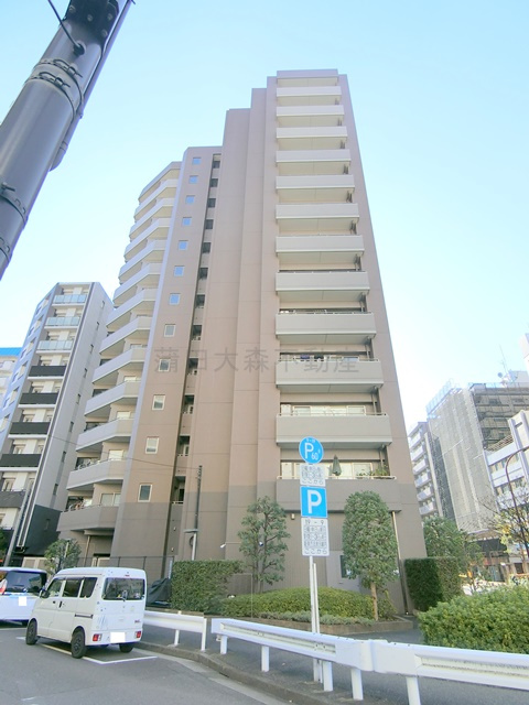 クレストラフィーネ大森駅前の外観