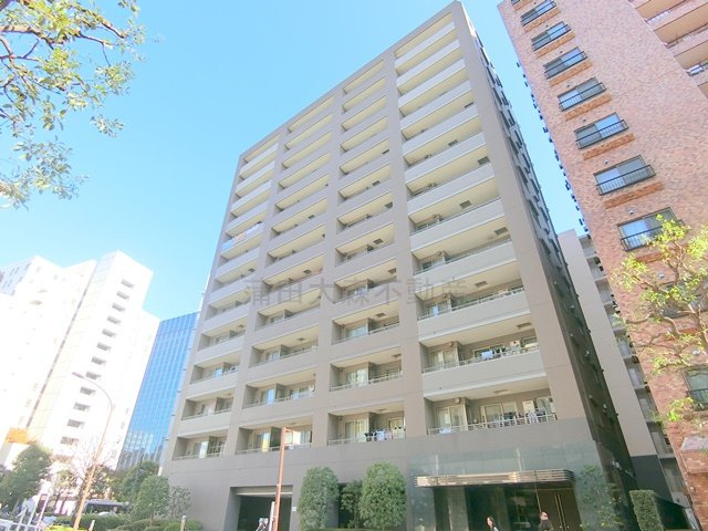 クレストラフィーネ大森駅前の外観|2004年4月築　鉄筋コンクリート造13階建　大田区大森北1丁目
JR京浜東北・根岸線大森駅徒歩3分