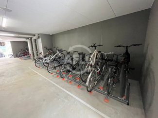 【その他共用部分】 | セレニテフラン難波 | セレニテフラン難波　自転車置き場