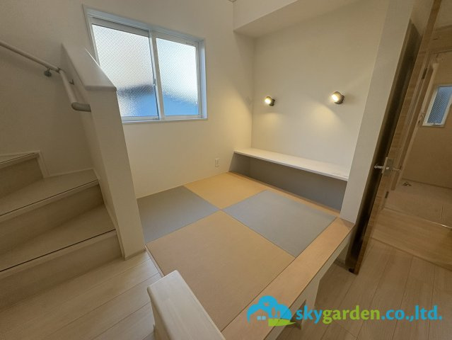 平塚市南原1丁目　新築戸建　全3棟3号棟の居間・リビング