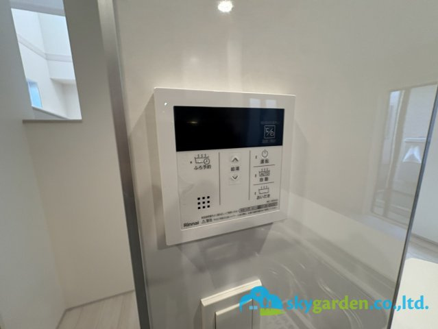 平塚市南原1丁目　新築戸建　全3棟3号棟の発電・温水設備