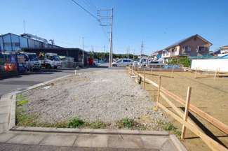 【前面道路含む現地写真】 | 【仲介手数料無料！！】府中市日新町5丁目　新築戸建て（全3棟）2号棟　5390万円