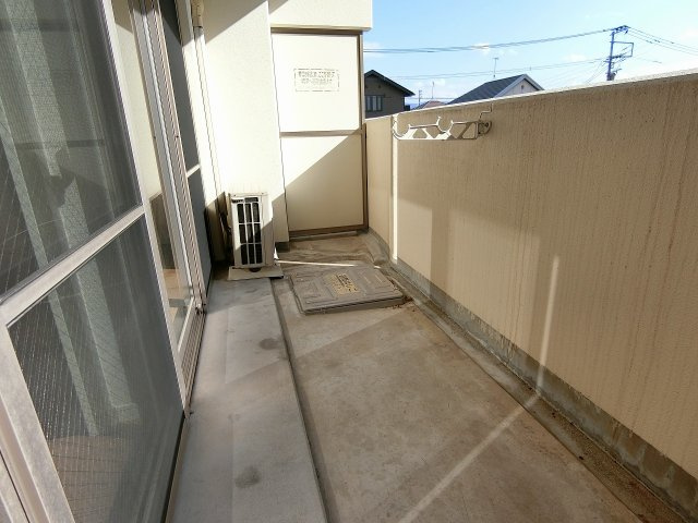 カーサヴェルデ宮ノ陣のバルコニー|開放的で明るい空間を演出してくれるバルコニーです