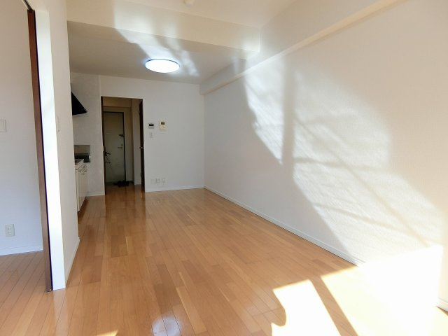 カーサヴェルデ宮ノ陣の居間・リビング|ゆったり過ごせるリビングです