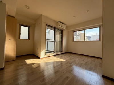 【居間・リビング】 | コンフォール南森町