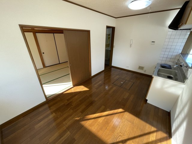 茂原市粟生野中古戸建の洋室