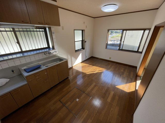 茂原市粟生野中古戸建の居間・リビング