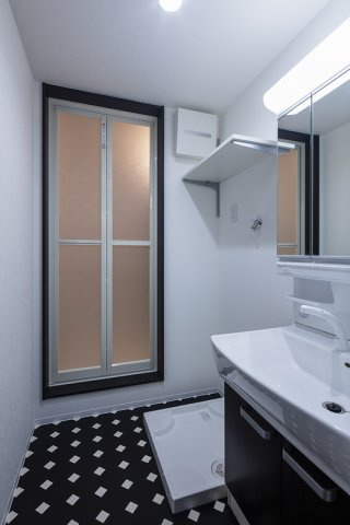 Lien広中新開の独立洗面台