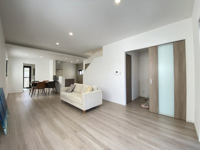 【居間・リビング】 | 嘉手納屋良Ⅱ（全5棟）4号棟 | ※同仕様写真です