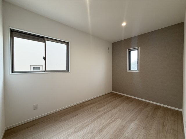 嘉手納屋良Ⅱ（全5棟）4号棟の洋室|4号棟　洋室5.7帖＋CL付き♪