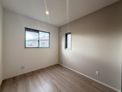 【洋室】 | 嘉手納屋良Ⅱ（全5棟）4号棟 | ※同仕様写真です