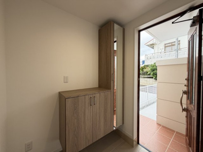 【前面道路含む現地写真】 | 嘉手納屋良Ⅱ（全5棟）4号棟 | ※南側公道9m♪