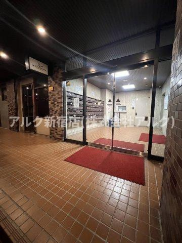 青山アルコープのロビー